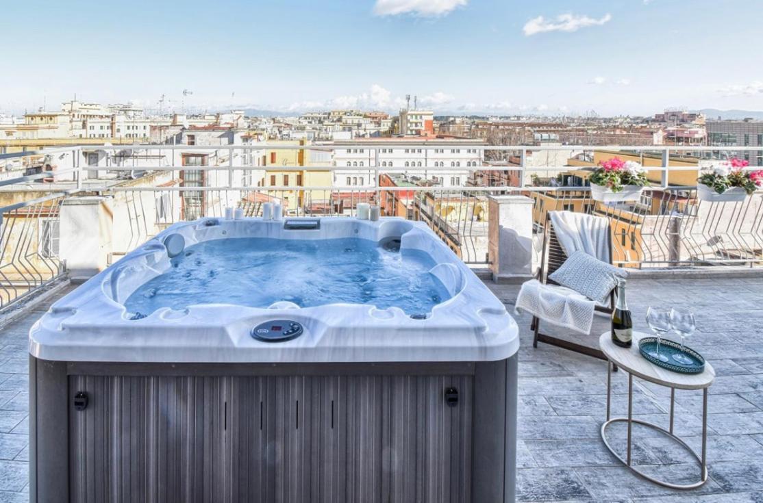 St. Peter Penthouse Rom